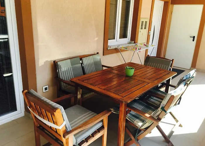 Leonardo Biograd Na Moru